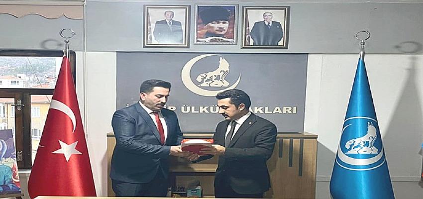 ÜLKÜ OCAĞINDA NÖBET DEĞİŞİMİ